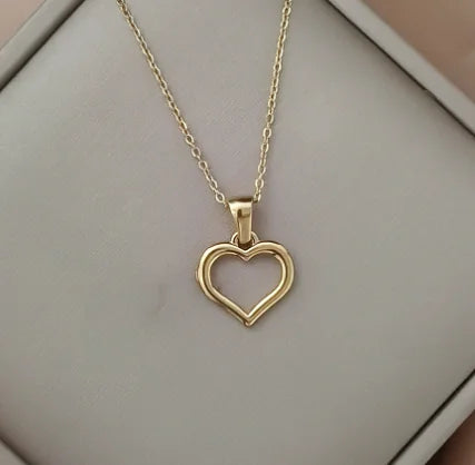 18K Gold-Plated Heart Pattern Necklace (One Piece)